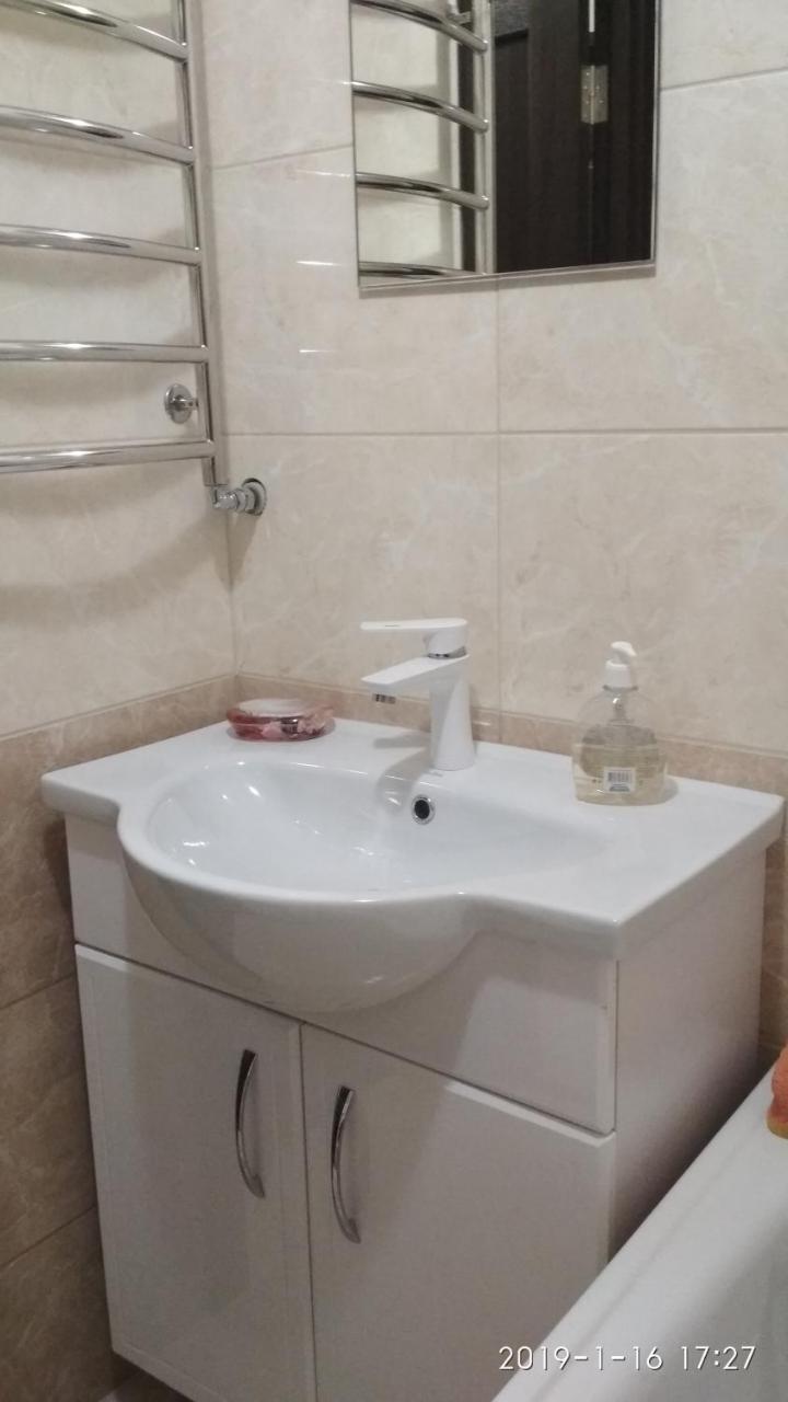 Comfortable Apartments Rivne Bagian luar foto
